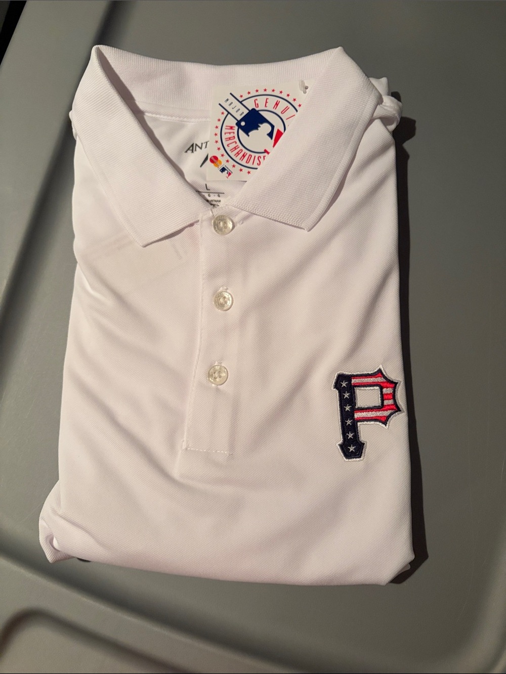 White Polo Shirt Men’s Pittsburgh Pirates
